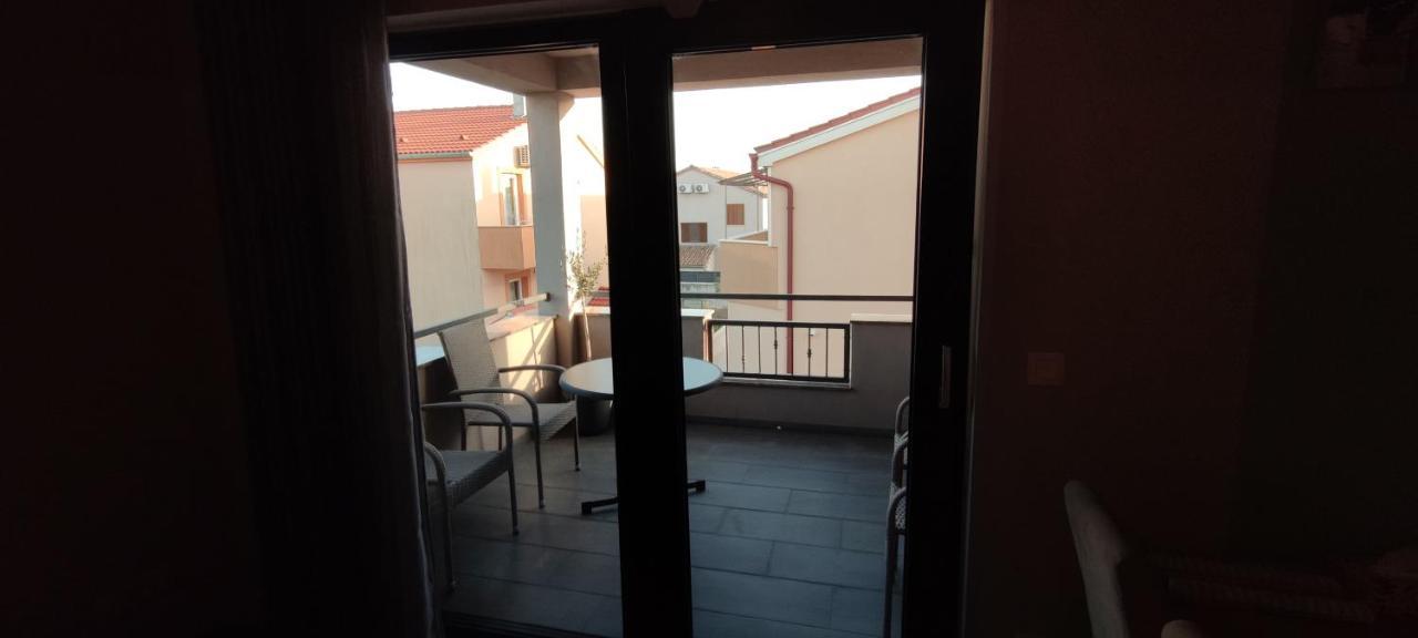 Spacious Modern Apartment Biograd Na Moru Exterior photo