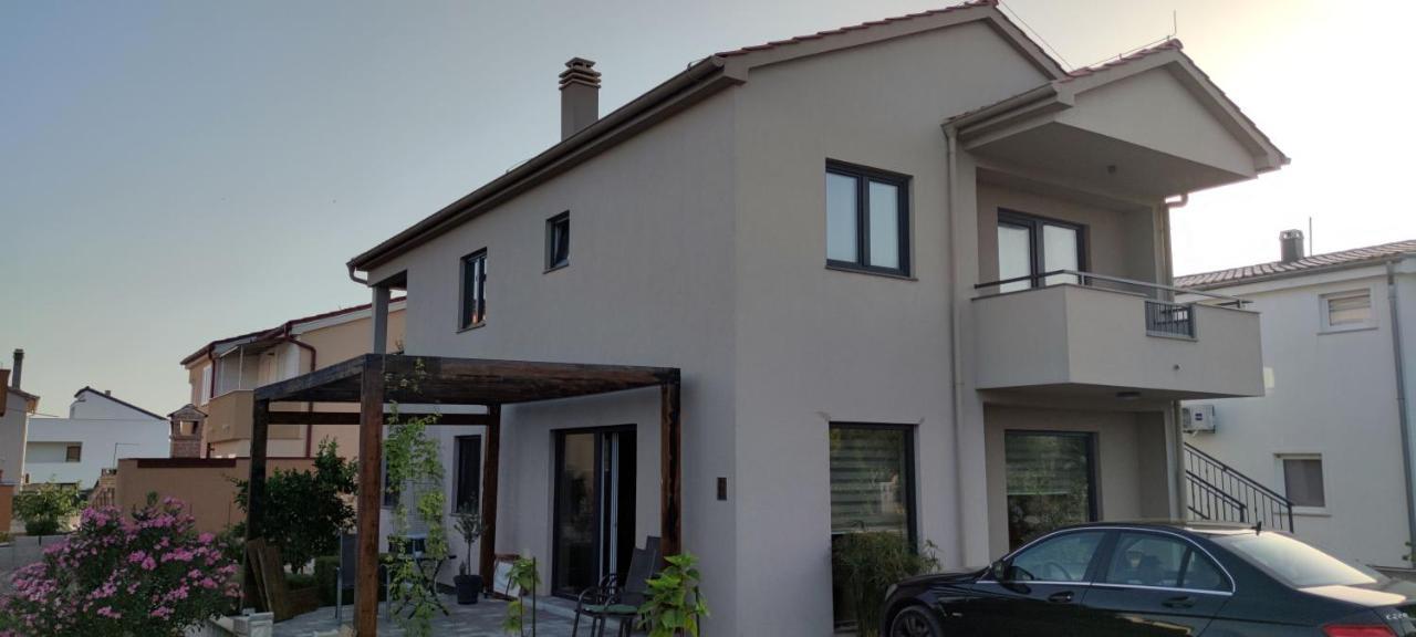 Spacious Modern Apartment Biograd Na Moru Exterior photo